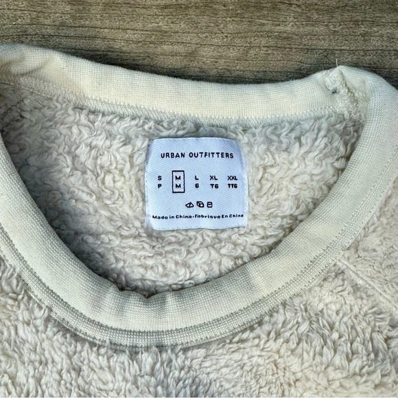 Urban Outfitters sherpa Southwestern style sweatshirt mens medium crew fall cozy - Picture 5 of 8